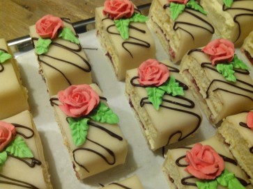 Bakpakket Petit Fours van Biscuit - Afbeelding 1