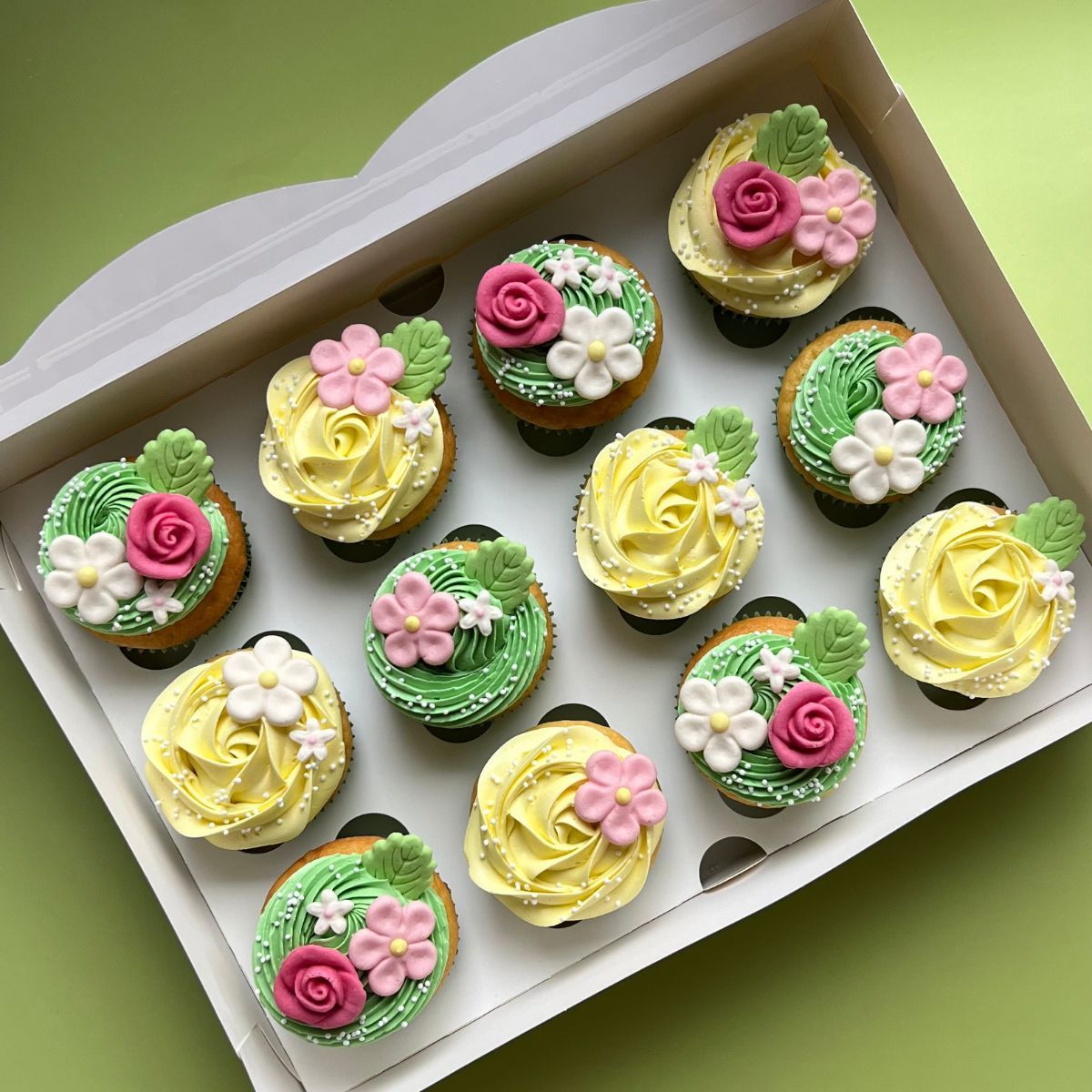 FunCakes Fondant Decoraties Blaadjes set/12  - Afbeelding 3