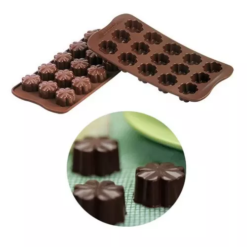 Silikomart Siliconen Bonbonvorm Bloemen (15x) Ø30 mm