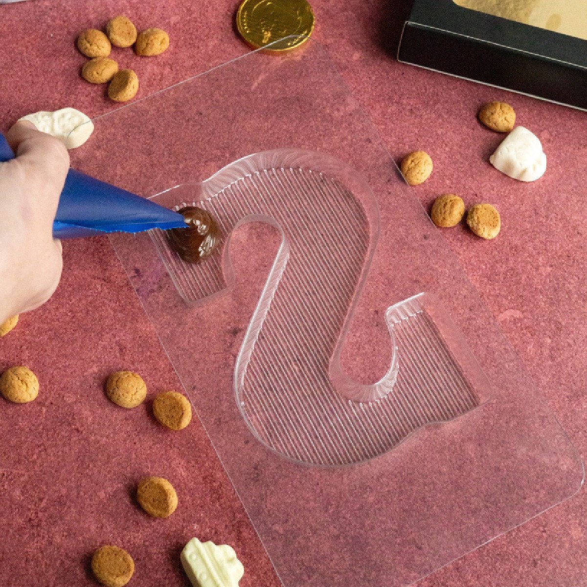 BrandNewCake Chocoladeletter Vorm 150g Letter S - Afbeelding 1