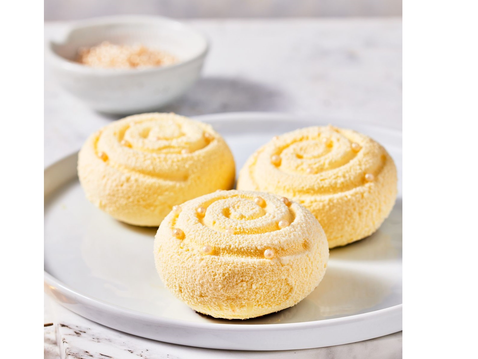 FunCakes Fluwelen Spray Wit Choco 100 ml - Afbeelding 1