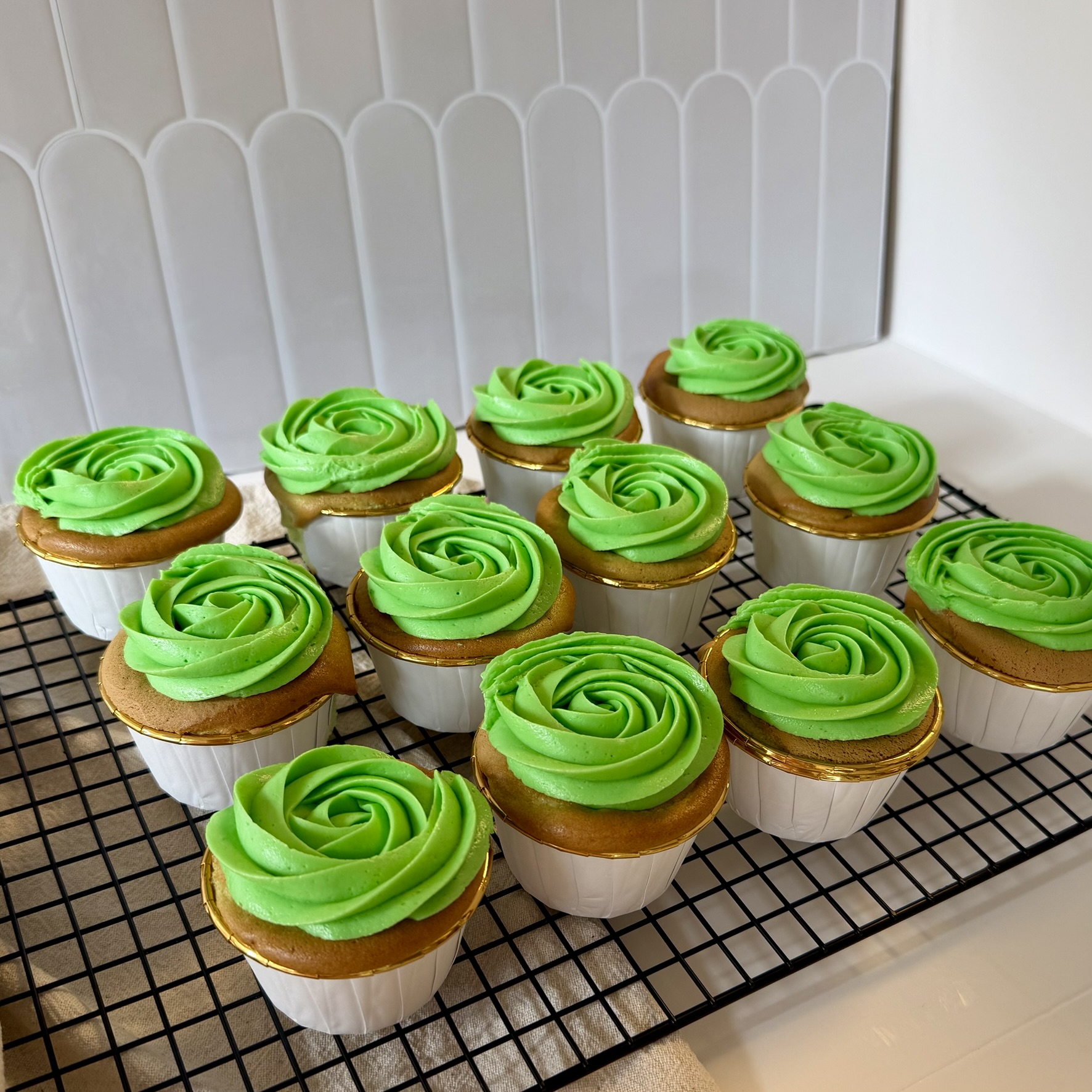 Bakpakket Pandan cupcakes met botercreme - THT AANBIEDING - Afbeelding 3