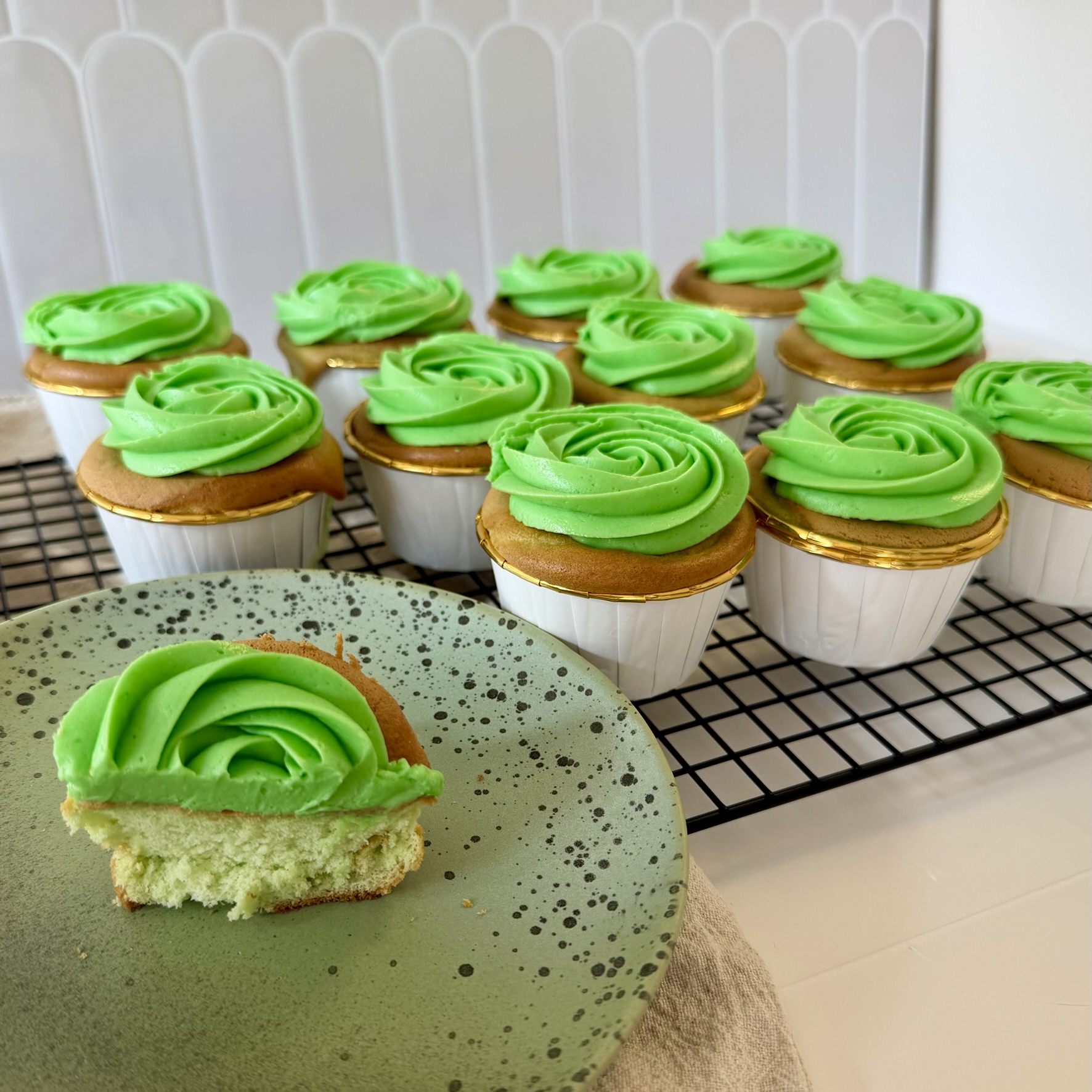 Bakpakket Pandan cupcakes met botercreme - THT AANBIEDING - Afbeelding 2