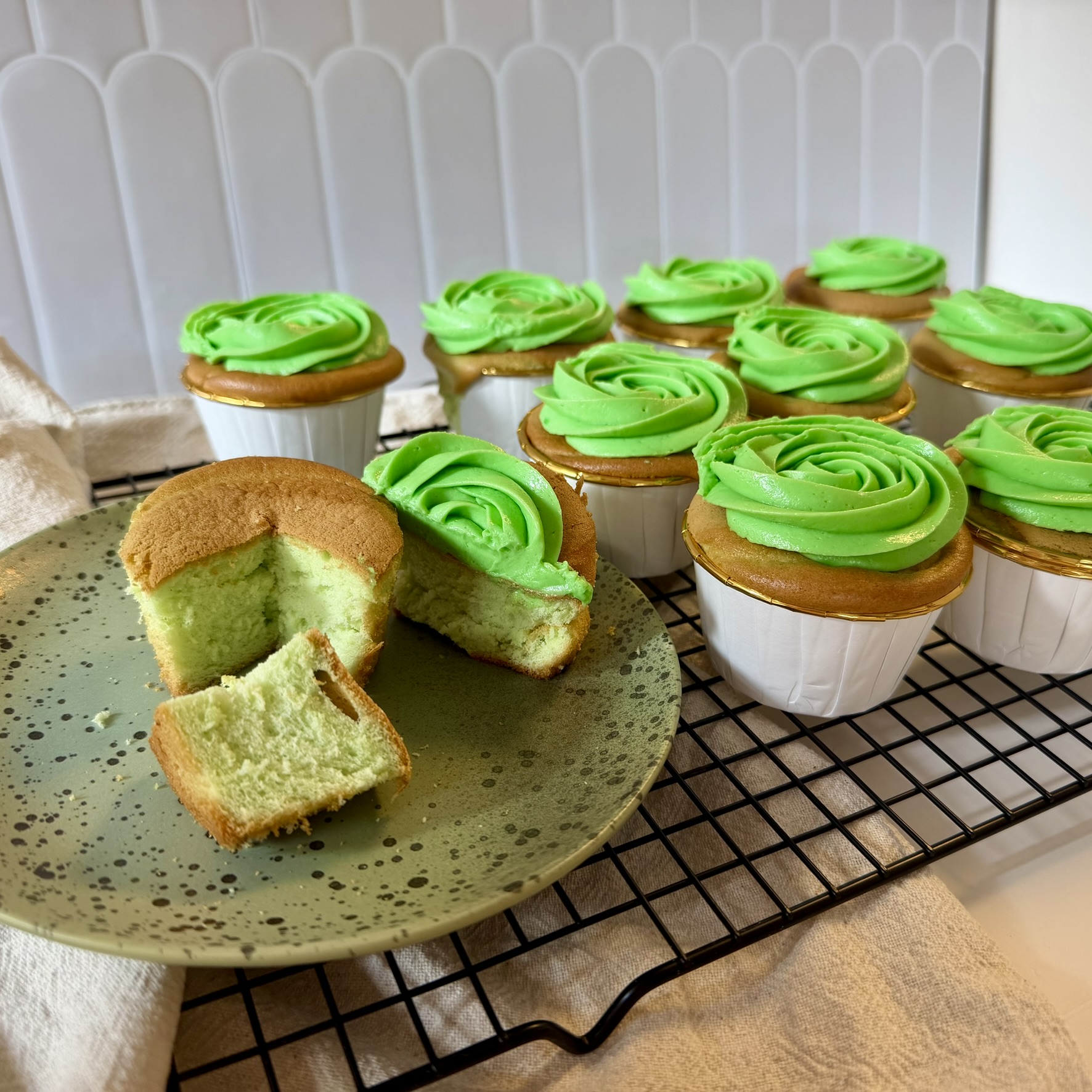 Bakpakket Pandan cupcakes met botercreme - THT AANBIEDING