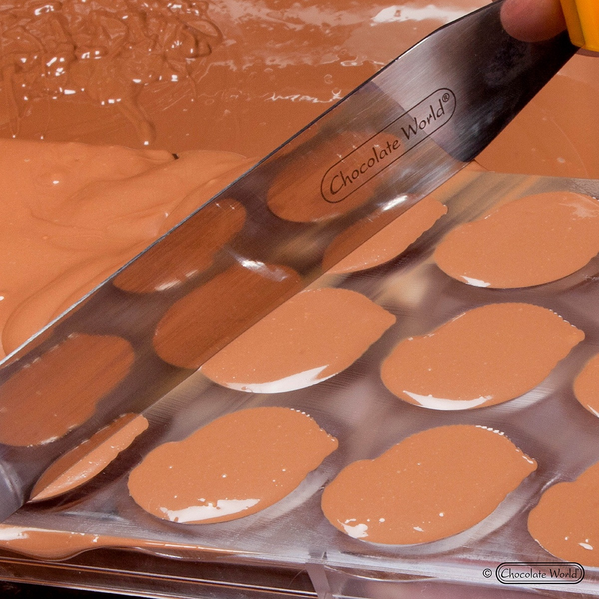 Chocolate World Paletmes / Glaceermes 18cm** - Afbeelding 1