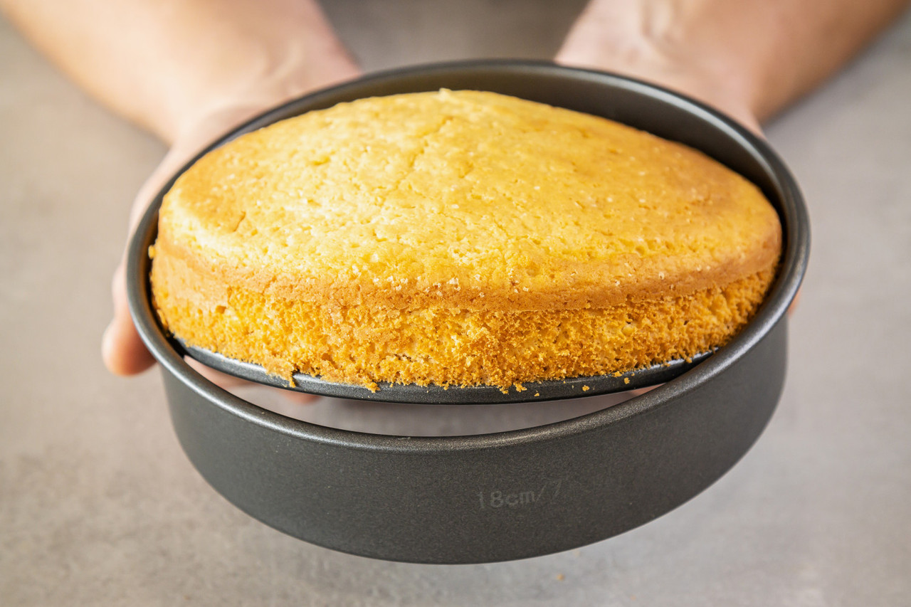 MasterClass Ronde Taartvorm Sandwich Antiaanbak met Losse Bodem - 18cm - Afbeelding 3