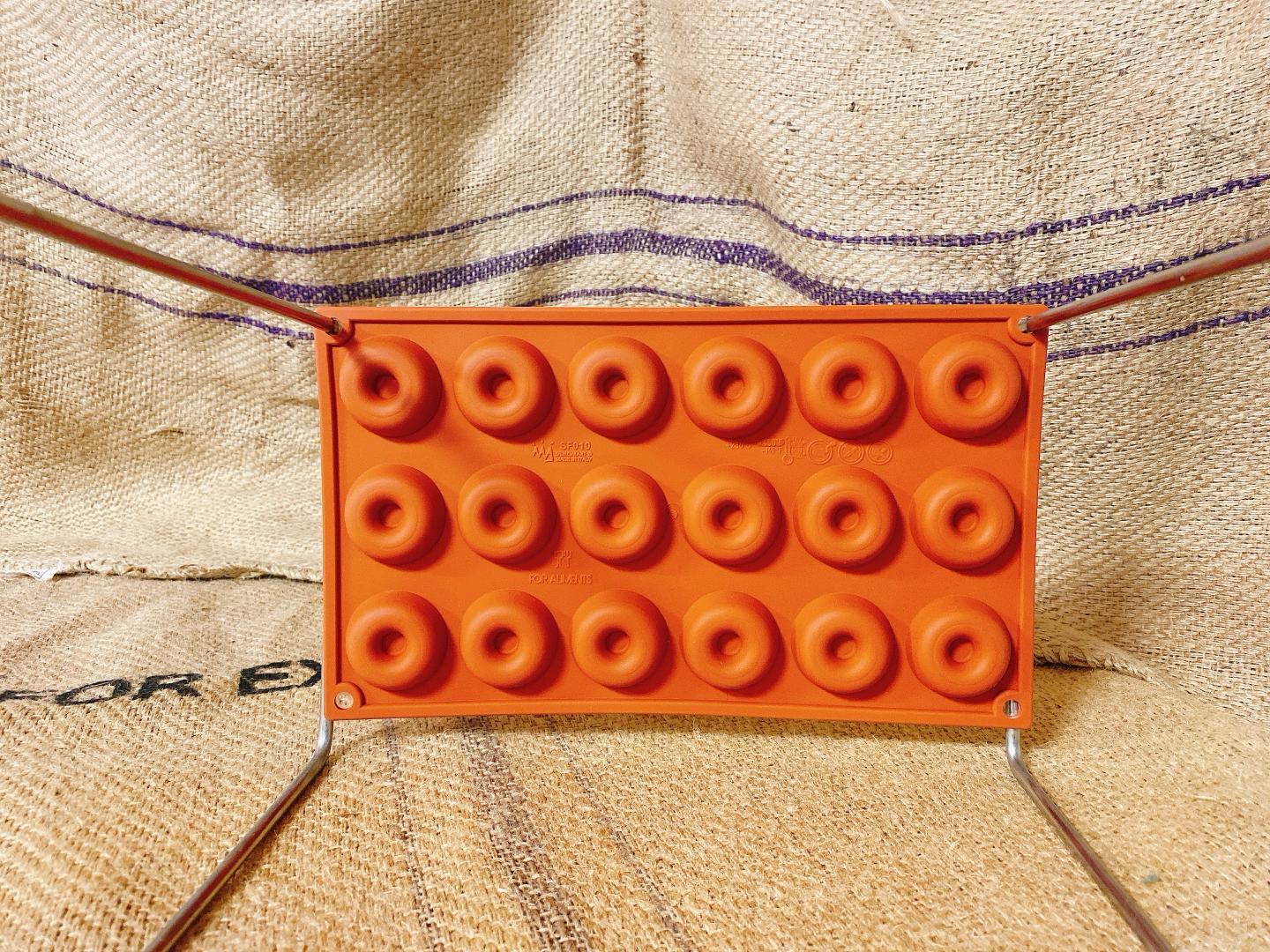 Siliconen bakvorm Savarin/Donuts mini 18x