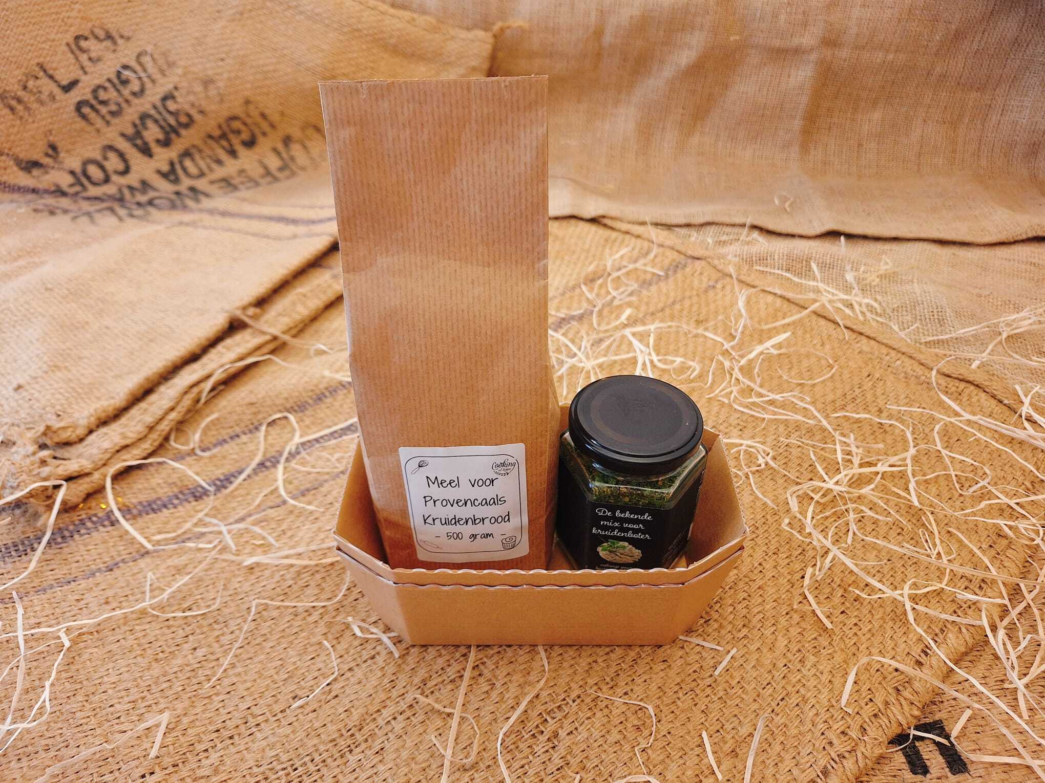 Cadeaupakket 'Kruidig cadeau'